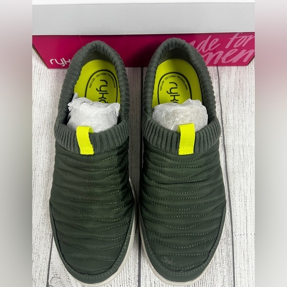 NEW Ryka Water Repellent Comfort Slip-On Shoes Aspen 2 In Dark Olive Size 9 - Picture 3 of 9
